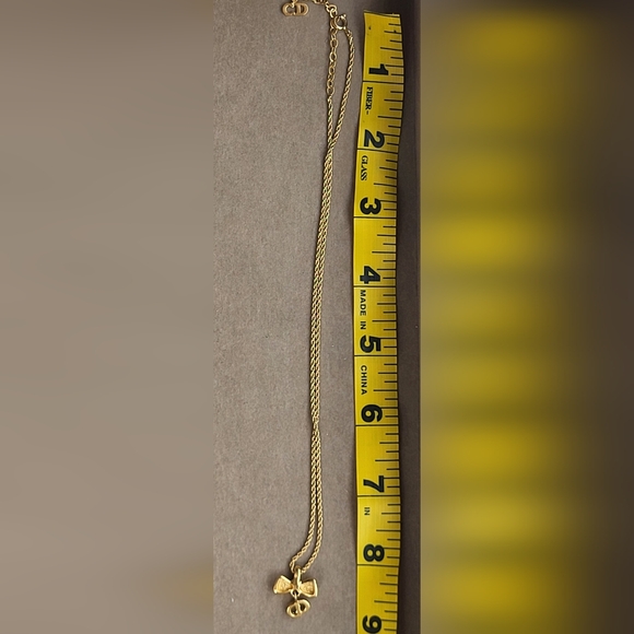 CHRISTIAN DIOR used bow CD necklace - Picture 5 of 5